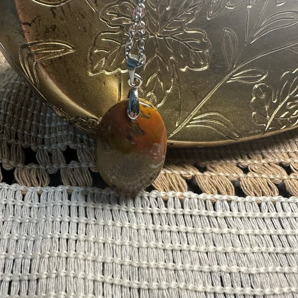 Warring State Agate Pendant on 18” Stainless Steel Box Chain